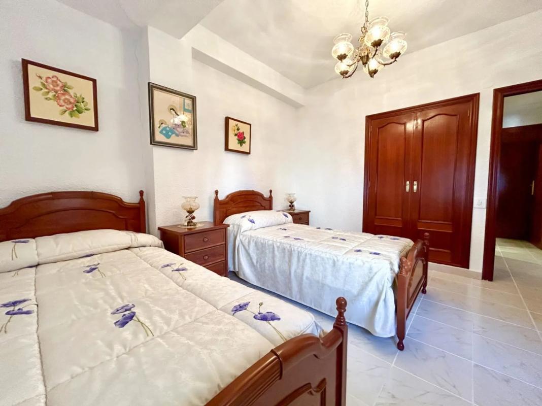 Sale of apartment in Calle el Pinós, El Campello
 photo 4