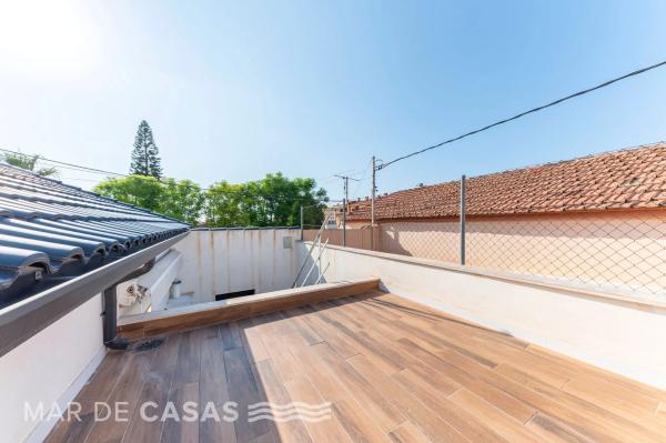 Chalet adosado en avenida del Vincle thumbnail 2