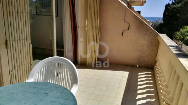 Apartment for sale in Campello Playa, El Campello thumbnail 2