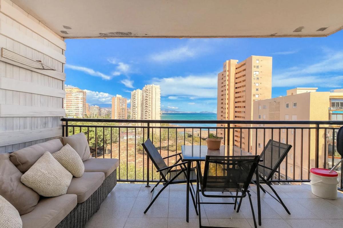 Venta de piso en Calle el Pinós, El Campello
photo 1