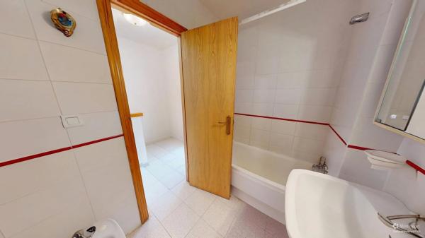 Chalet adosado en calle d'Oriola photo 4