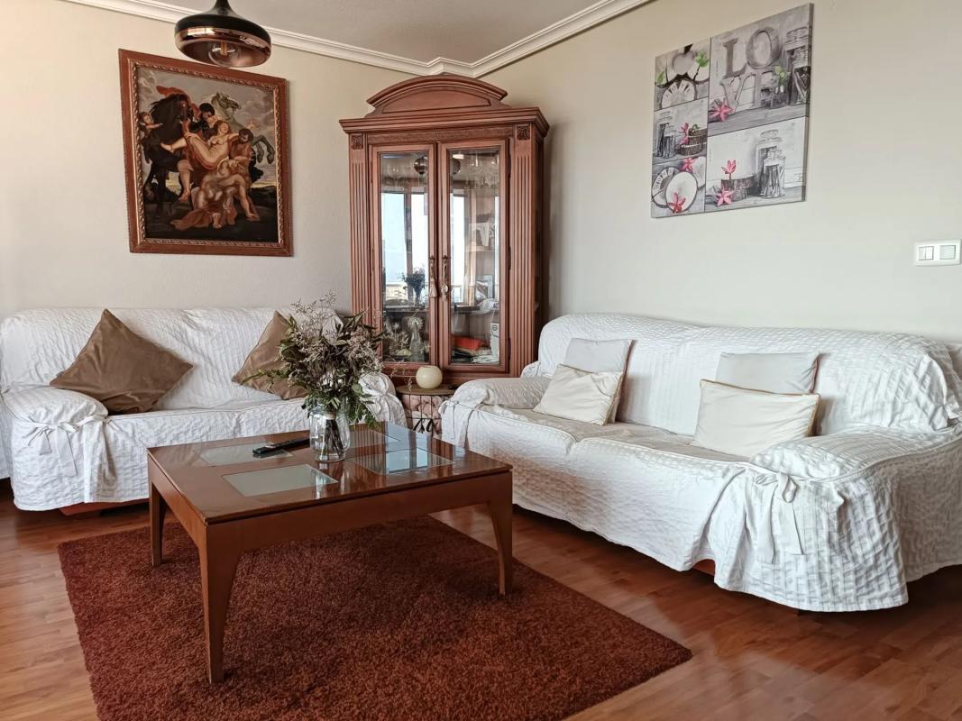 Продажа квартиры на Calle d'Oviedo, Эль Кампельо
photo 1