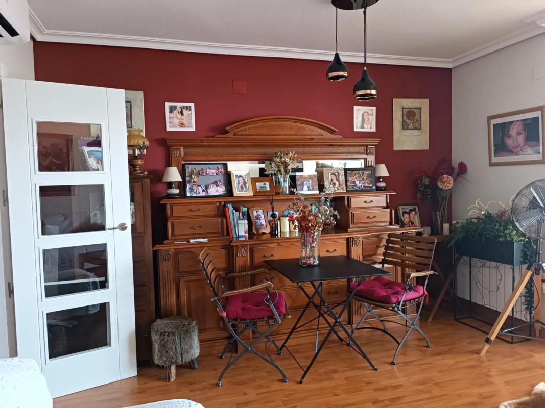 Продажа квартиры на Calle d'Oviedo, Эль Кампельо
photo 2