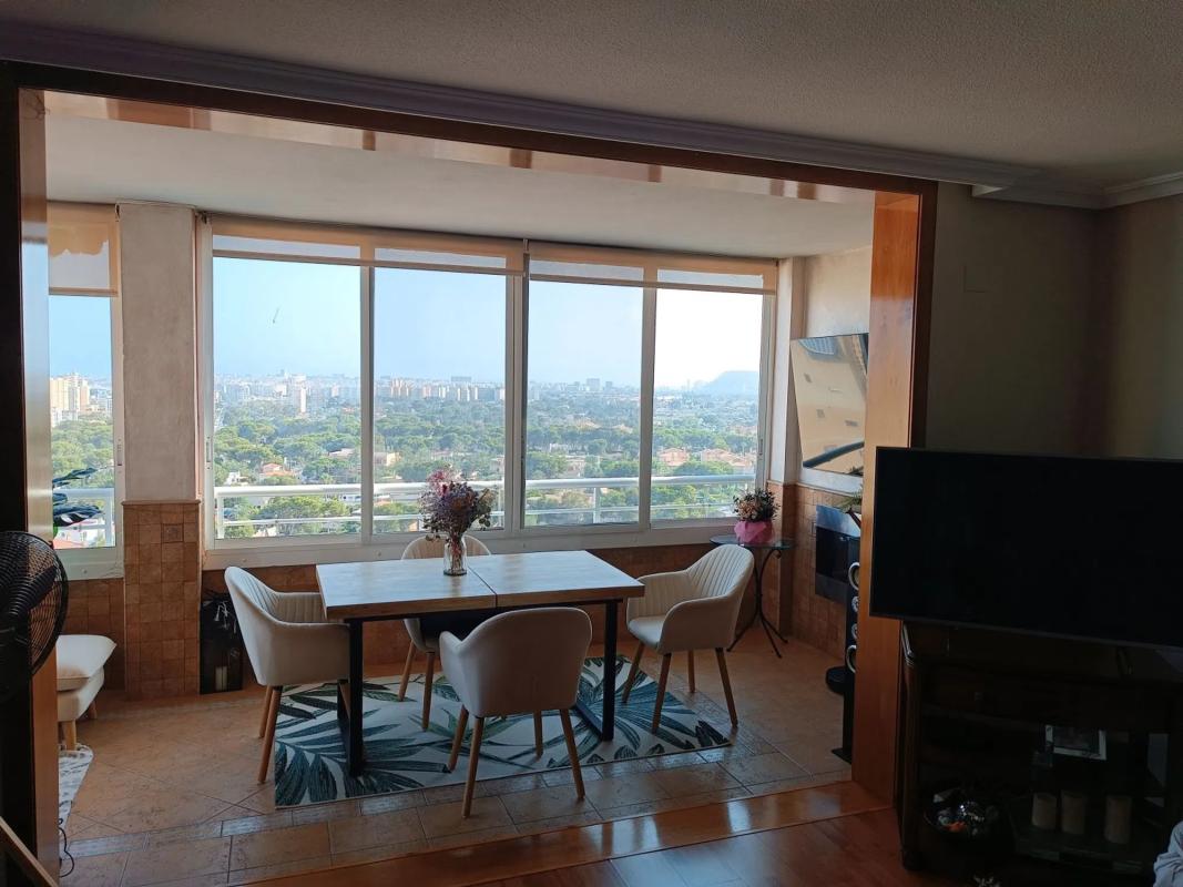 Продажа квартиры на Calle d'Oviedo, Эль Кампельо
photo 3