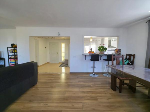 Casa independiente en calle d'Herbers s/n photo 3
