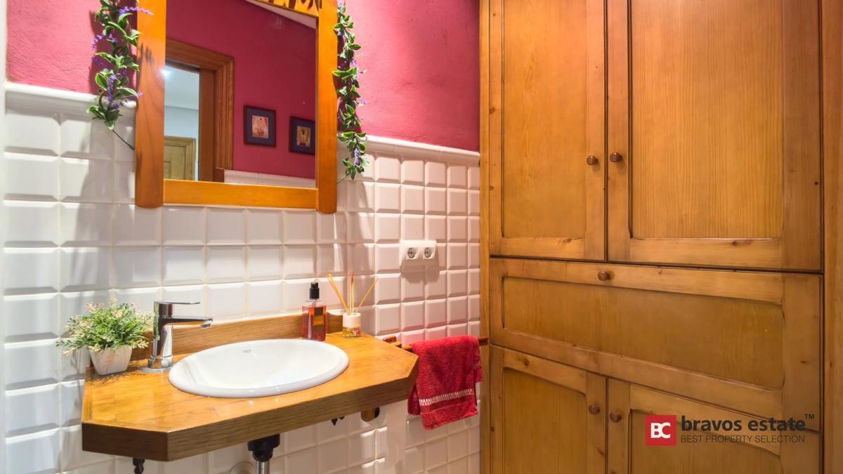 Sale of apartment in Calle de Sant Vicent, El Campello
photo 3