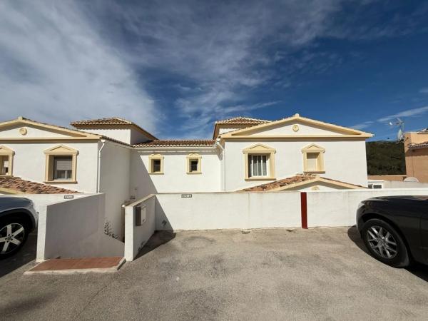 Chalet adosado photo 1