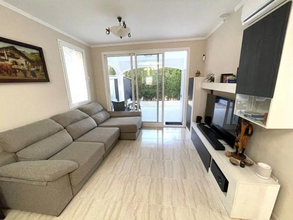 Chalet adosado photo 2