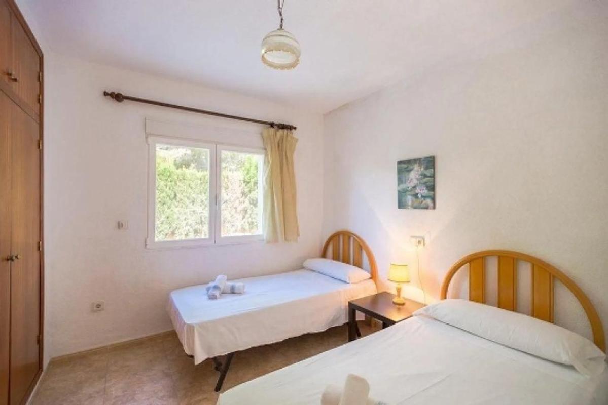 Sale of independent chalet in Manzanera-Tosal, Calpe
 photo 4