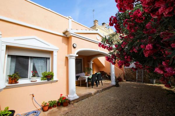 Chalet adosado photo 1