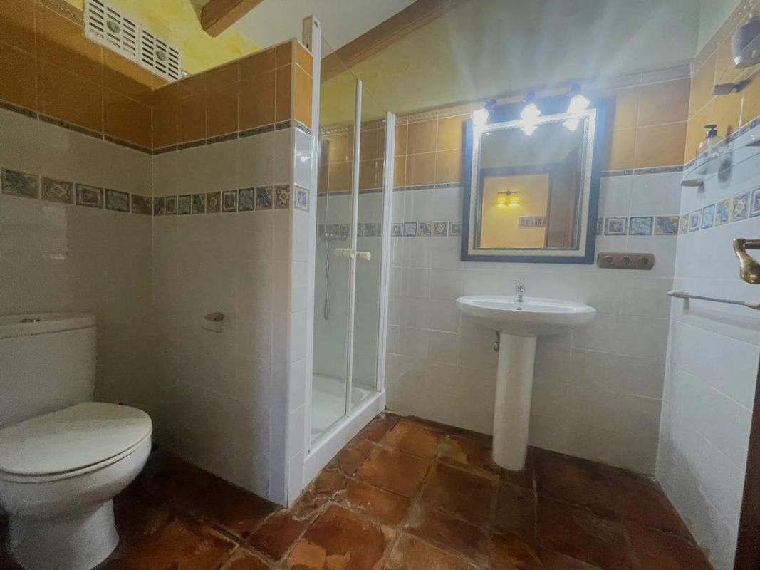 Недвижимость на продажу и в аренду в Испании photo 2