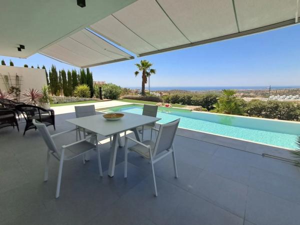 Chalet independiente en venta en Finestrat Pueblo, Finestrat
 photo 1