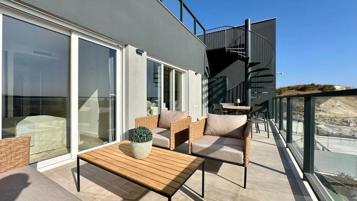 Продажа квартиры на Avenida Barcelona, 15, Финестрат
 photo 2