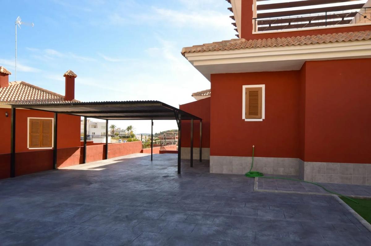 Propiedades en venta y alquiler en España photo 2