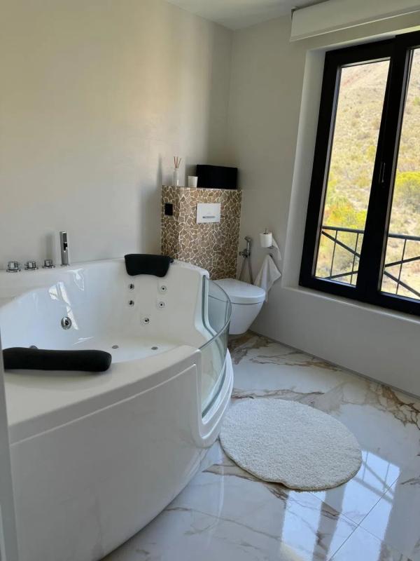 Sale of independent chalet in Golf Bahía, Finestrat
 photo 4