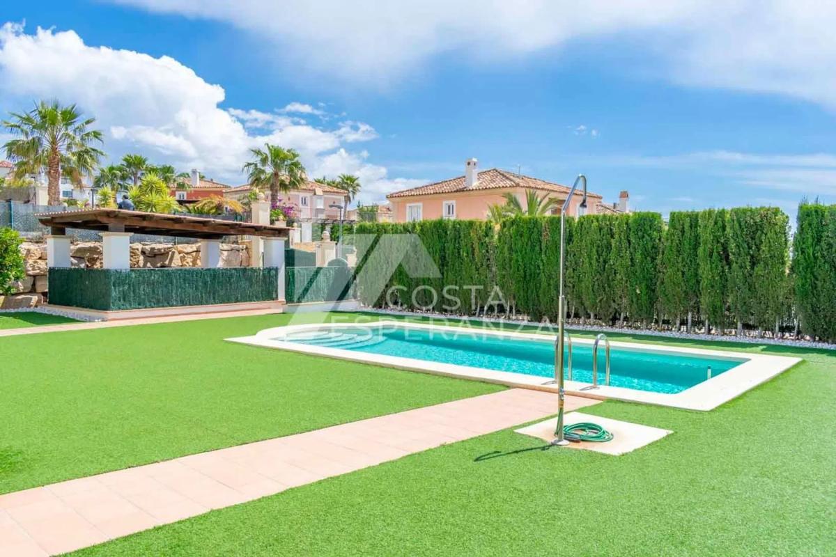 Properties for sale and rent in Spain photo 5