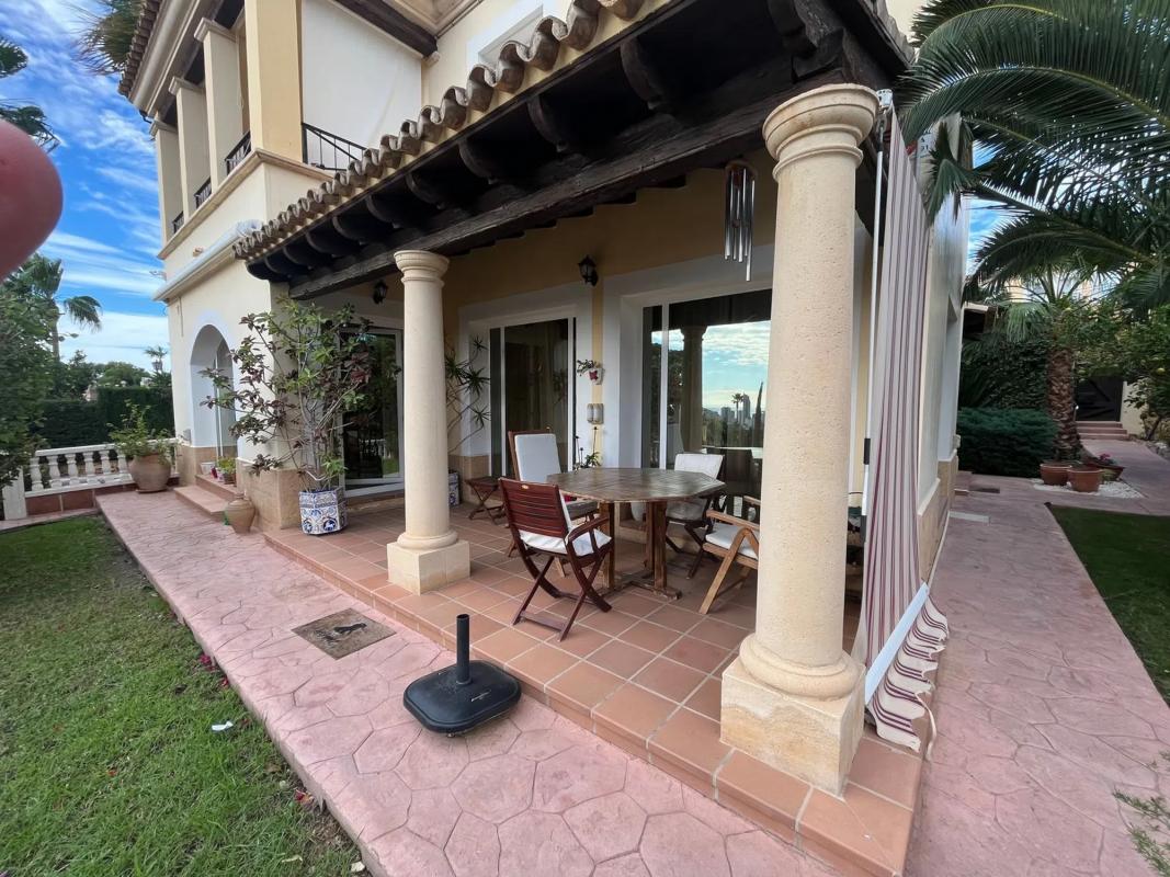 Properties for sale and rent in Spain photo 2