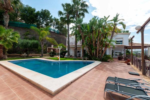 Chalet independiente en venta en Almajada-Ravel, Mutxamel
photo 1