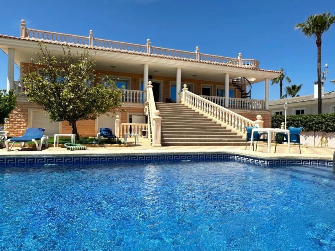 Properties for sale and rent in Spain photo 5