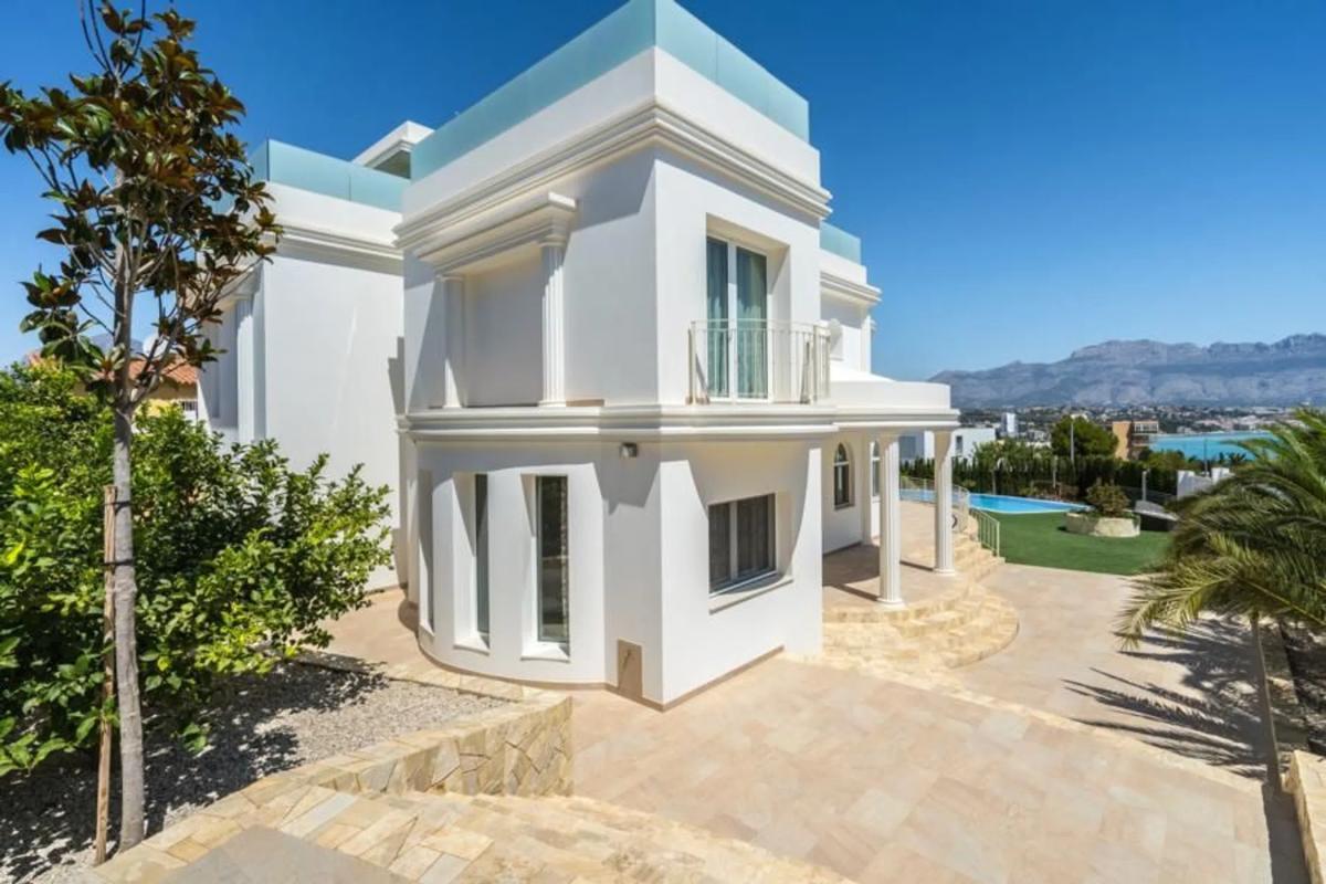 Sale of independent chalet in L'Albir, Alfaz del Pi
 photo 2