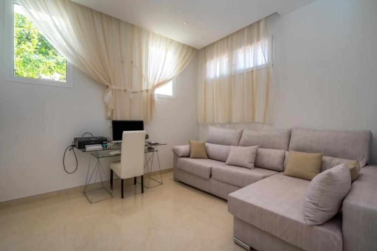 Sale of independent chalet in L'Albir, Alfaz del Pi
 photo 3