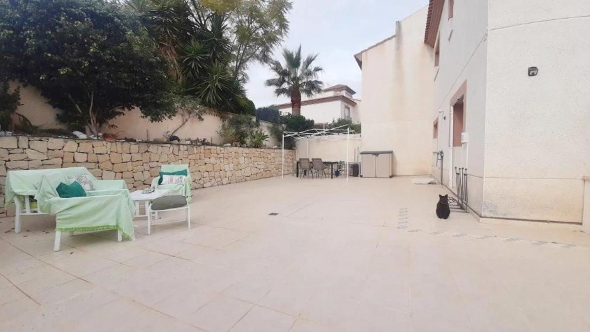 Properties for sale and rent in Spain photo 4