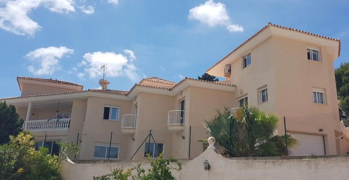 Properties for sale and rent in Spain photo 1