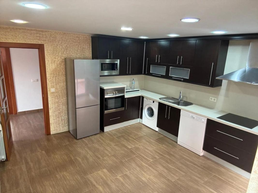 Properties for sale and rent in Spain photo 4