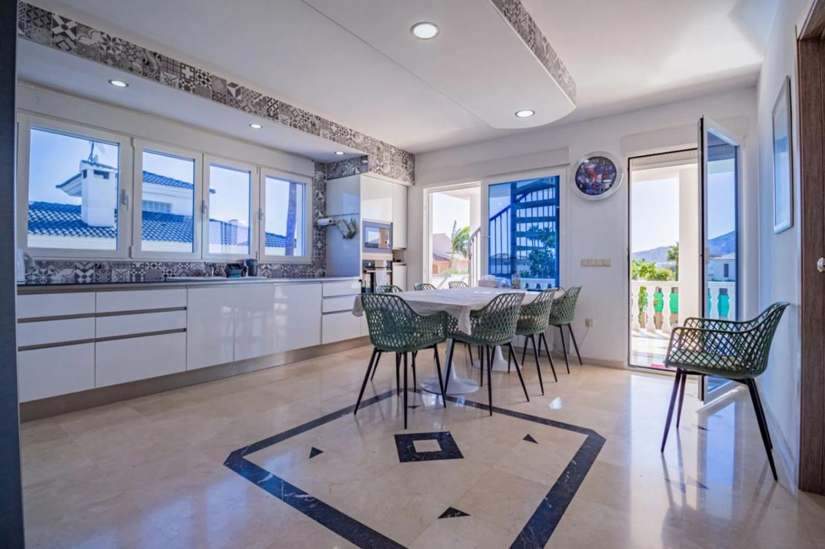 Properties for sale and rent in Spain photo 1