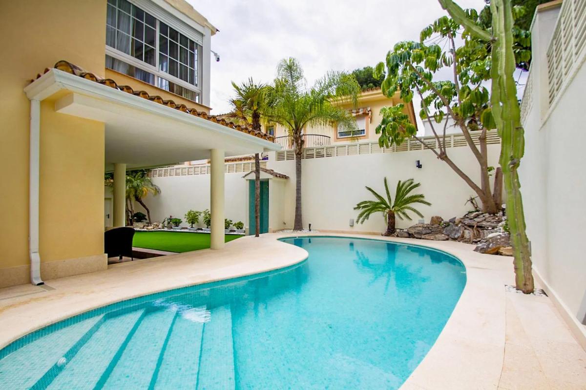 Properties for sale and rent in Spain photo 5