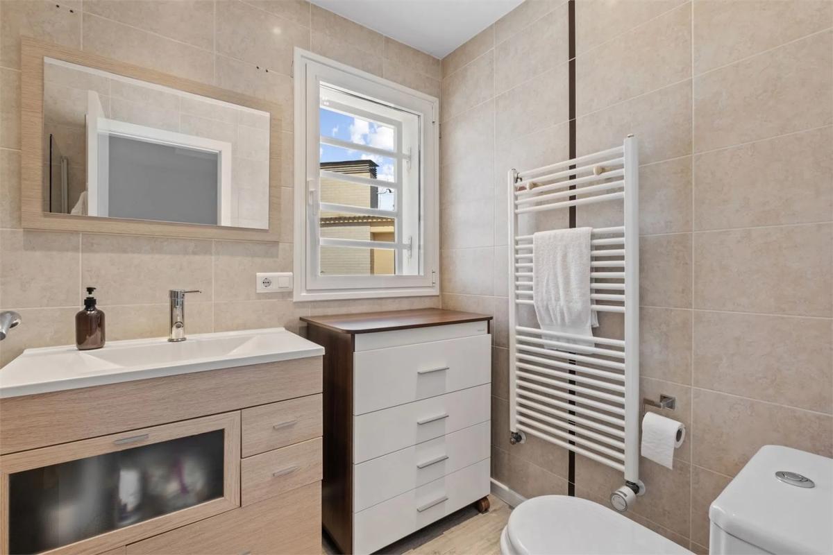 Properties for sale and rent in Spain photo 4
