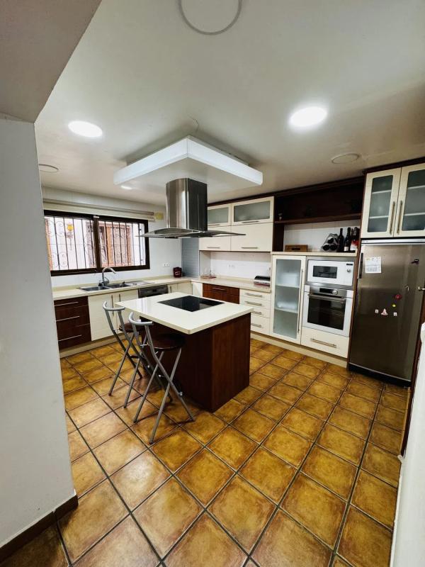 Properties for sale and rent in Spain photo 2