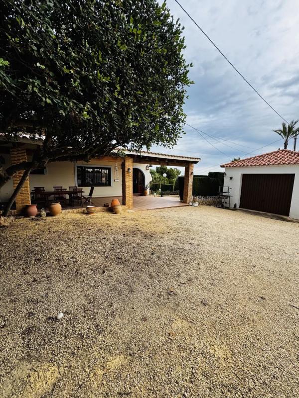 Properties for sale and rent in Spain photo 4