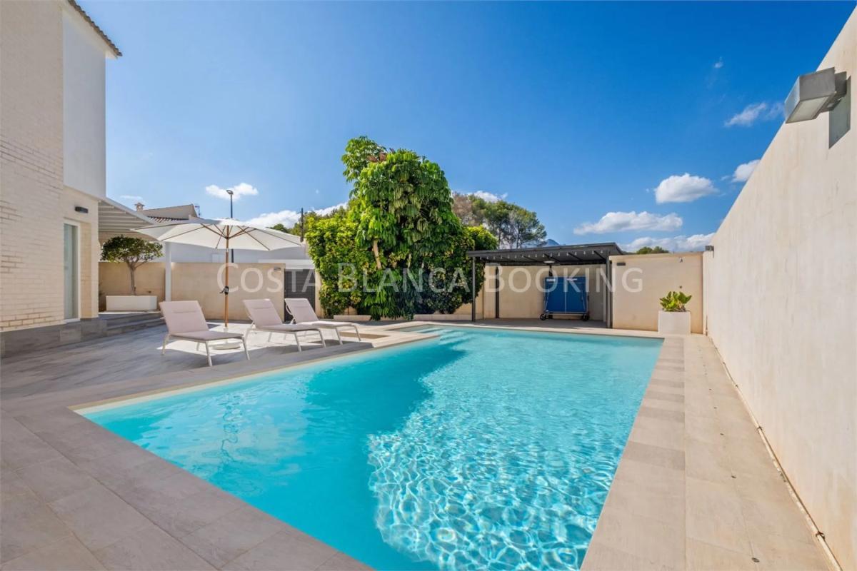 Properties for sale and rent in Spain photo 2