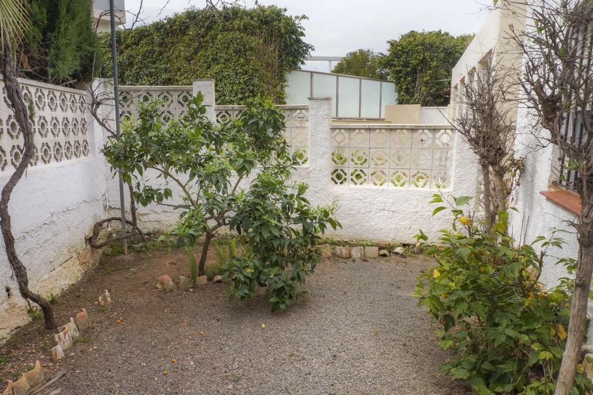 Properties for sale and rent in Spain photo 2