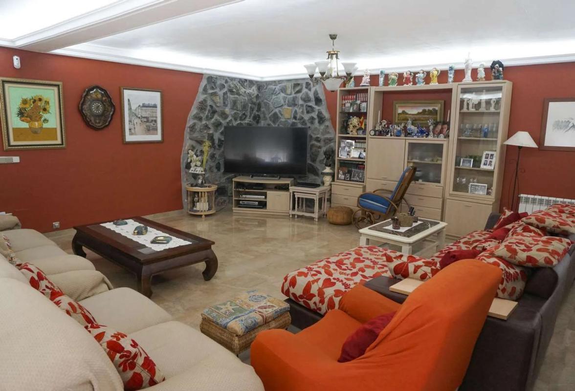 Properties for sale and rent in Spain photo 5