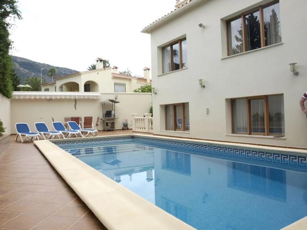 Properties for sale and rent in Spain photo 2