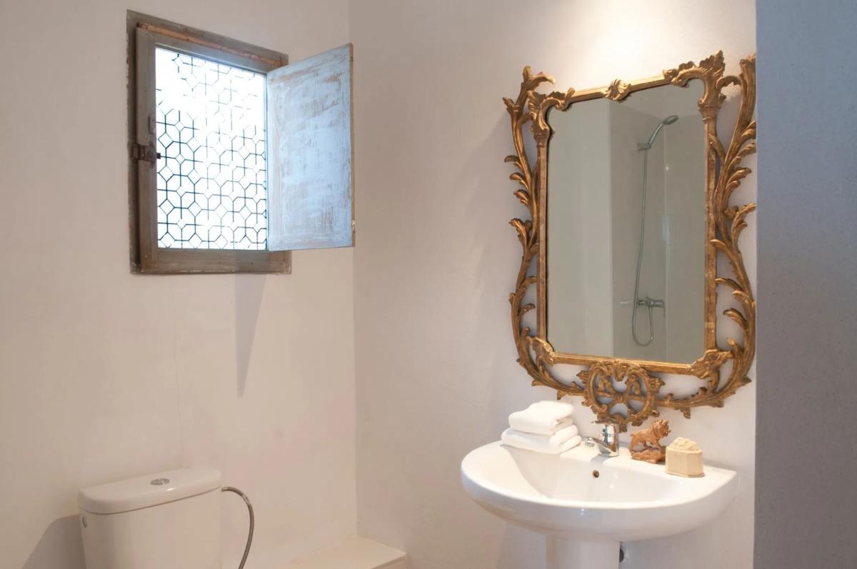 Properties for sale and rent in Spain photo 2