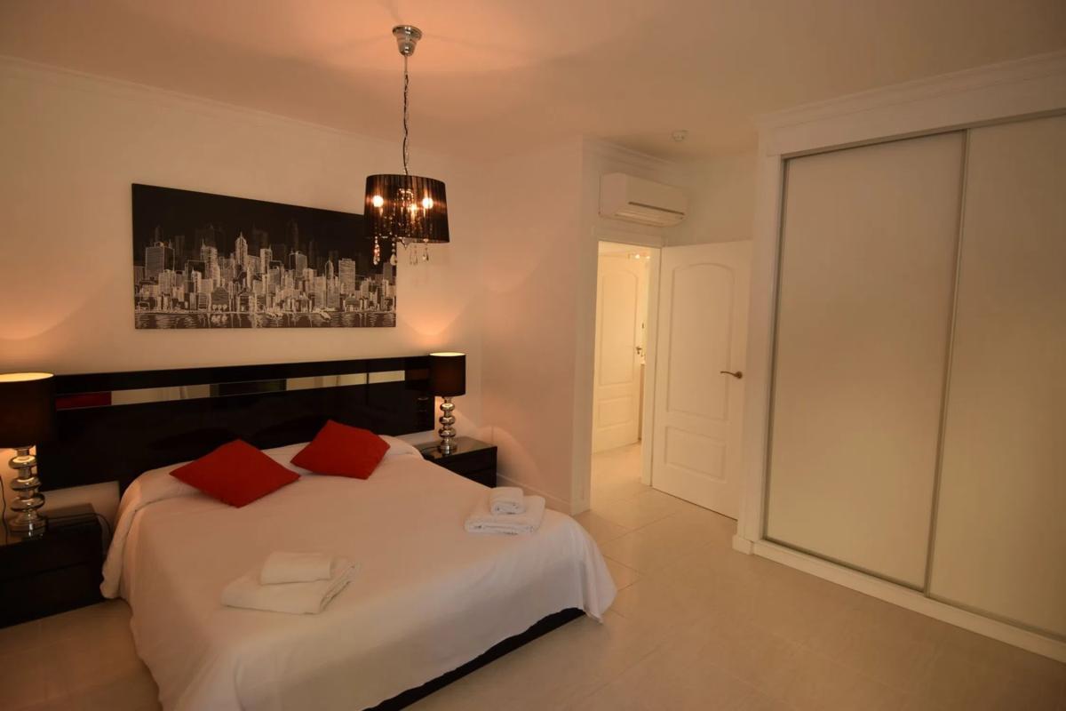 Продажа квартиры на La Fustera, Бенисса
 photo 4