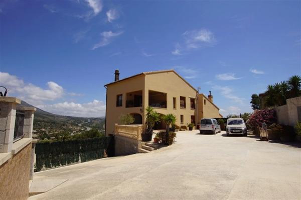 Chalet independiente en venta en Benissa pueblo, Benissa
photo 1
