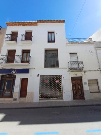 Casa de pueblo en calle Nou, 9 thumbnail 1