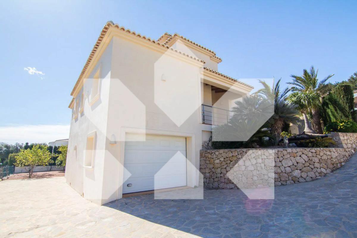 Properties for sale and rent in Spain photo 3