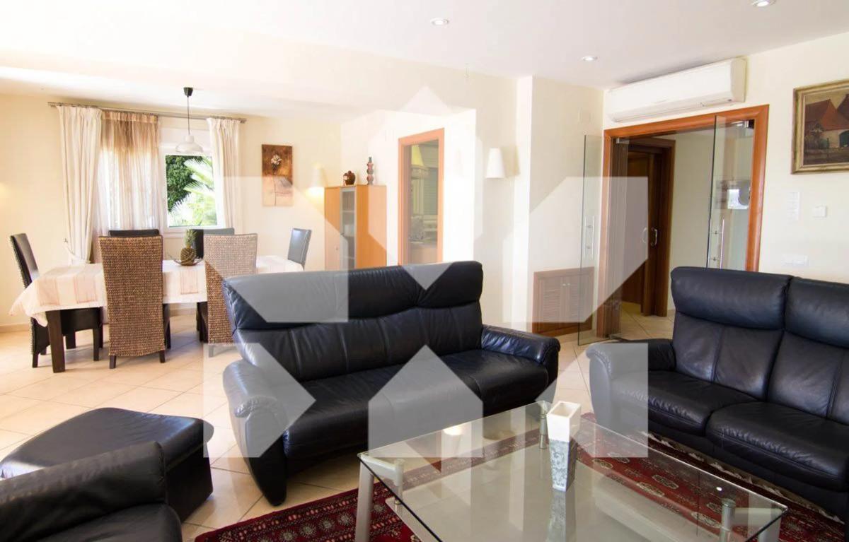 Properties for sale and rent in Spain photo 4
