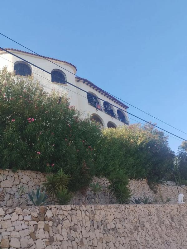 Properties for sale and rent in Spain photo 1