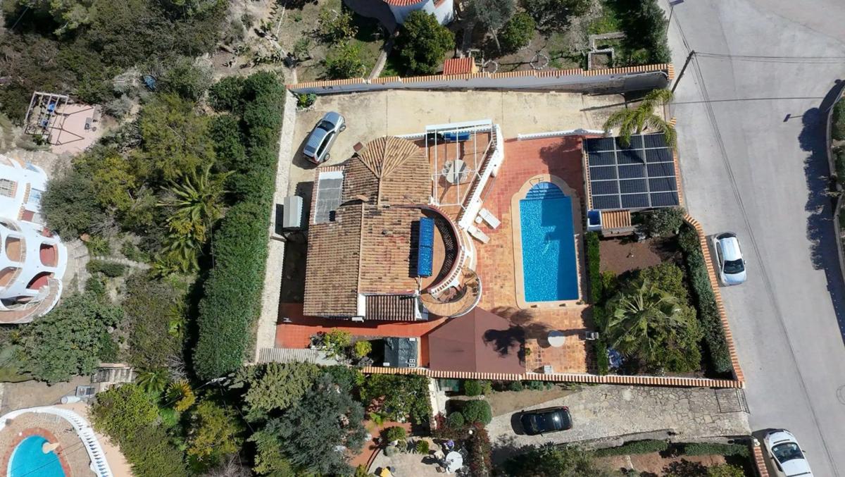 Properties for sale and rent in Spain photo 3