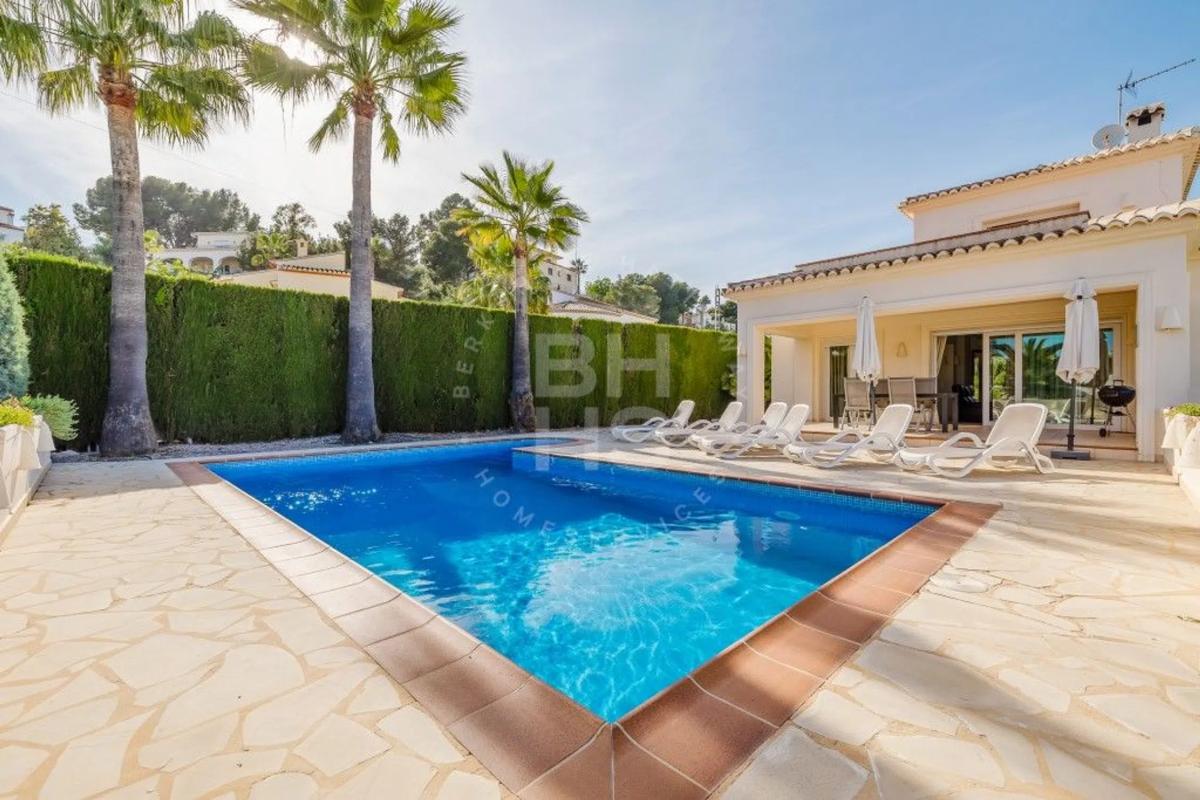 Properties for sale and rent in Spain photo 2