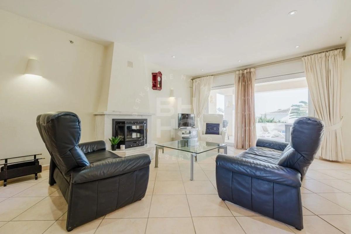 Properties for sale and rent in Spain photo 4