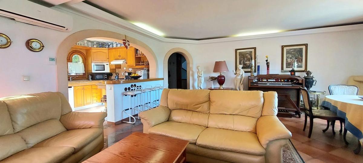 Properties for sale and rent in Spain photo 4
