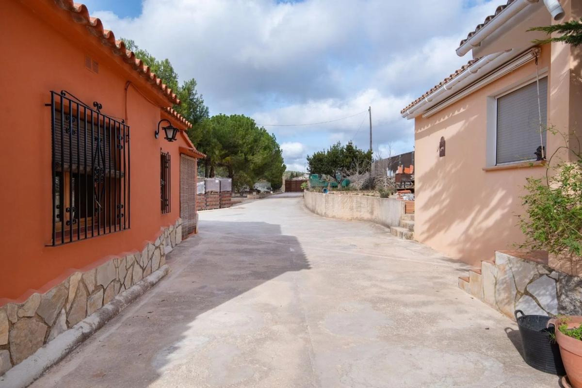 Sale of independent chalet in Benissa pueblo, Benissa
photo 5