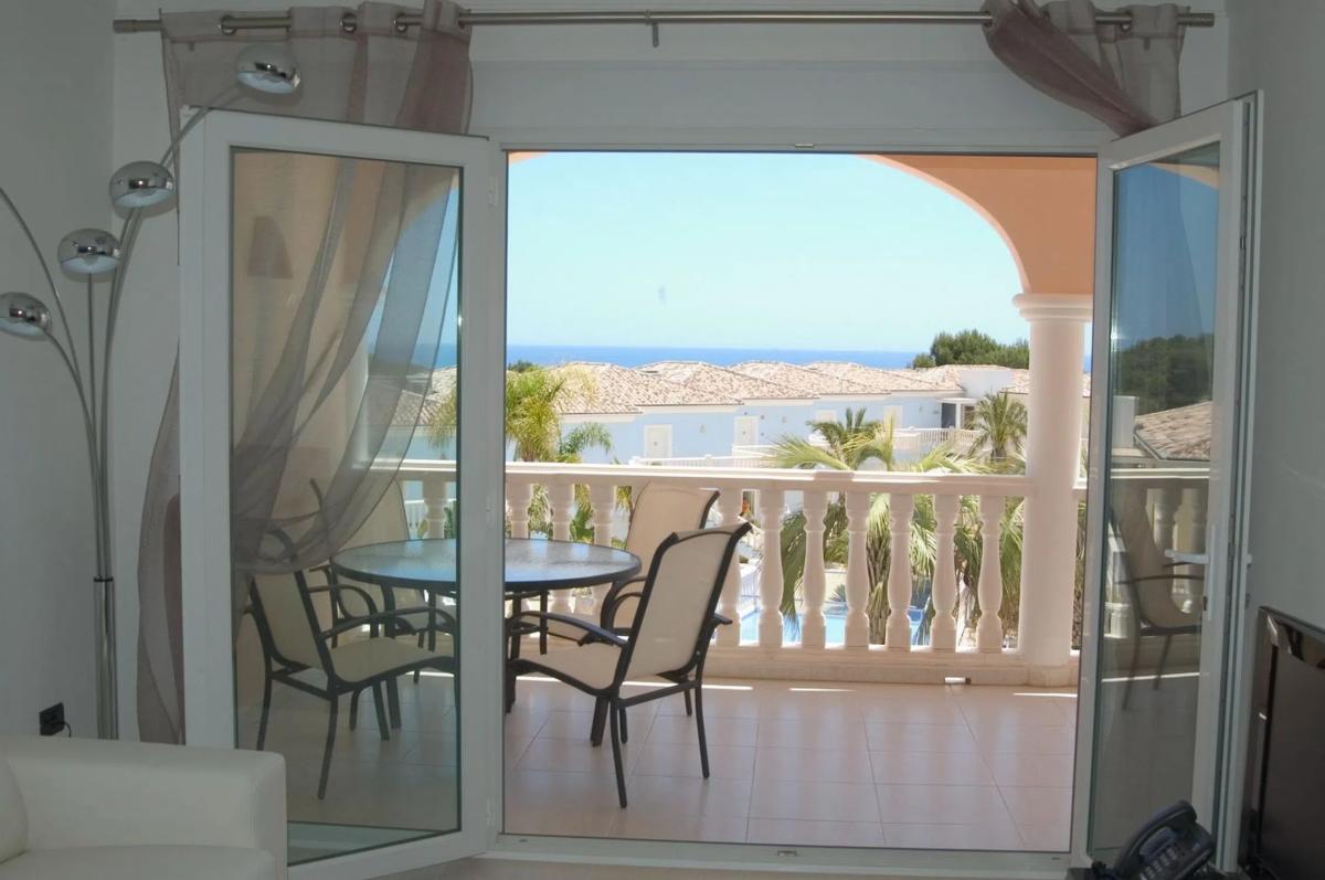 Sale of apartment in La Fustera, Benissa
photo 1